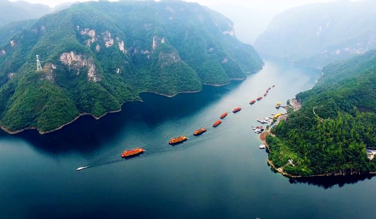 Qingjiang River Art Gallery