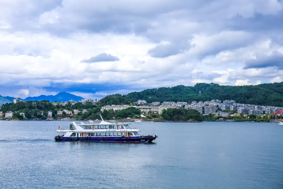 3_Qiandao Lake
