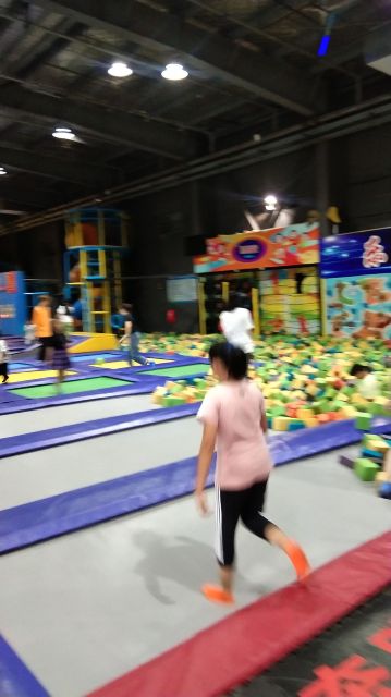 Dorothy Island Trampoline Park attraction reviews - Dorothy Island Trampoline  Park tickets - Dorothy Island Trampoline Park discounts - Dorothy Island Trampoline  Park transportation, address, opening hours - attractions, hotels, and food