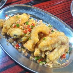 Sister Wah 여행 사진