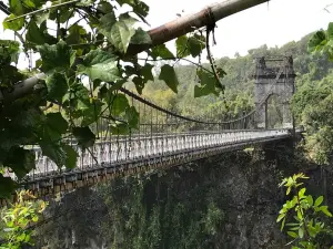 Pont suspendu de la Rivière de l'Est