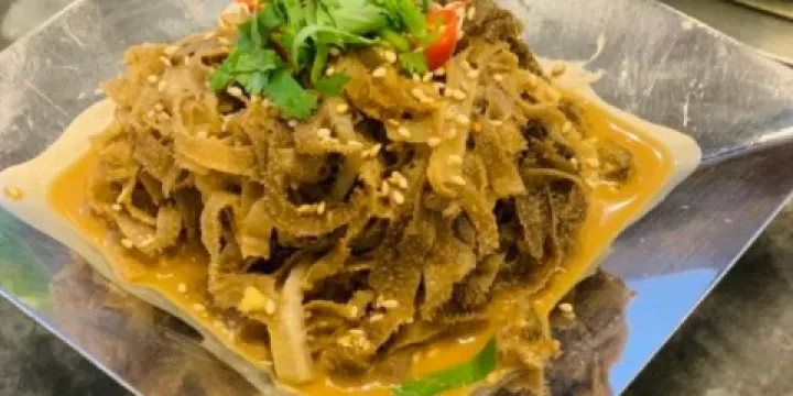 銅爐燒·銅鍋涮肉火鍋（茂名站前路店）