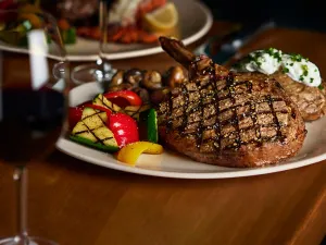 The Keg Steakhouse + Bar - Vieux Montreal