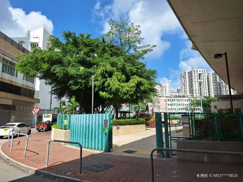 詩歌舞街休憩花園附近的飯店