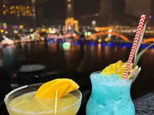 Brilliant Top Bar