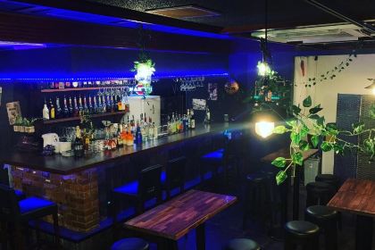 Moon Walk Shijo Karasuma