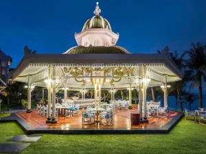 Red Rum - JW Marriott Phu Quoc Emerald Bay Resort & Spa