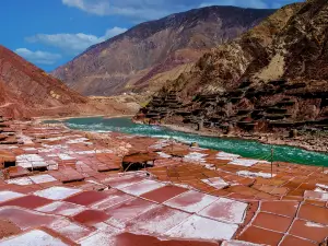 Xizang Yanjing Millennium Ancient Salt Field