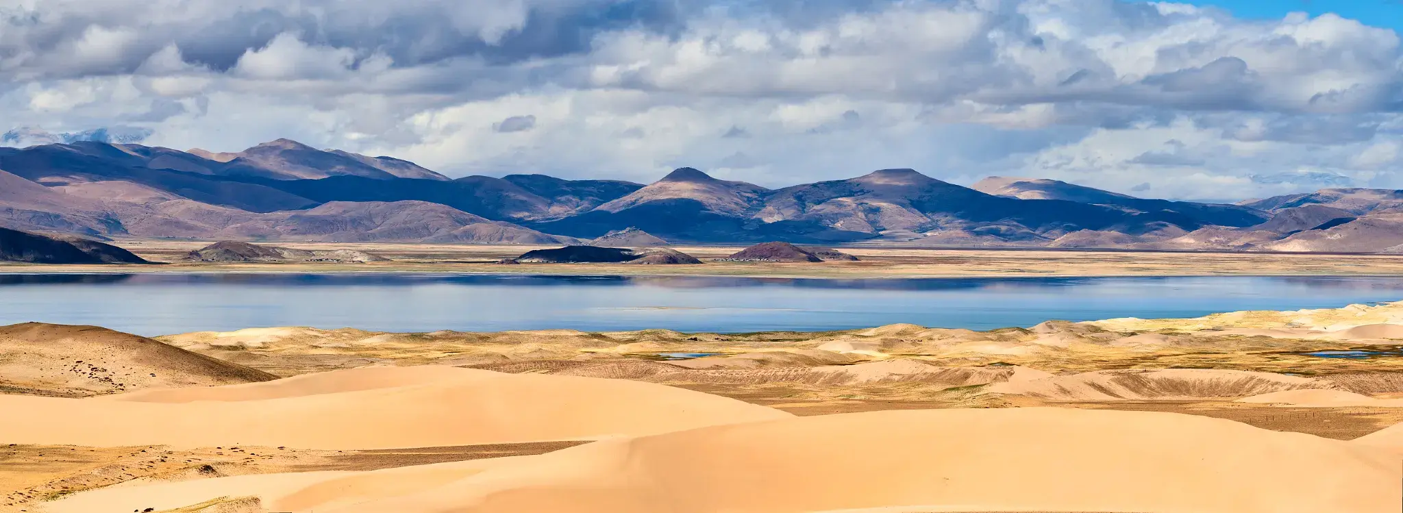 Zhongba Colorful Desert