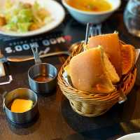 特色刀仔配高質素牛扒