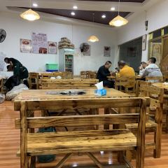 阿妈野生菌土鸡腊排骨·蒸汽石锅鱼 User Photo