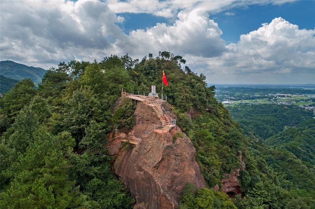 Liuyang Shiniuzhai Scenic Area