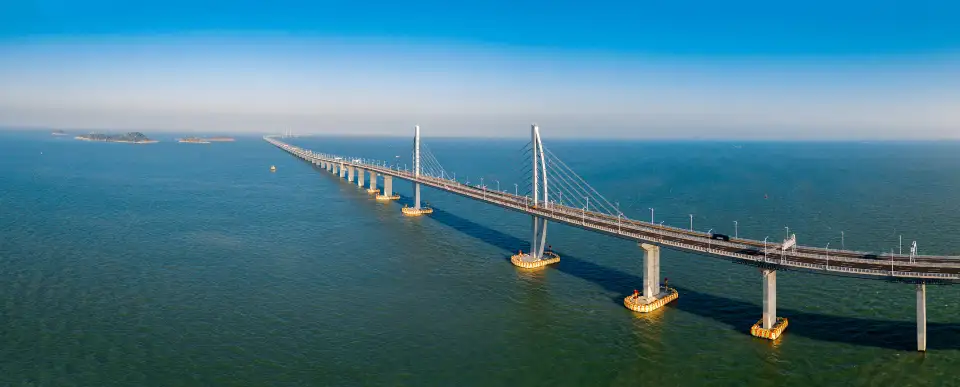 2_Hong Kong-Zhuhai-Macao Bridge Boat Tour