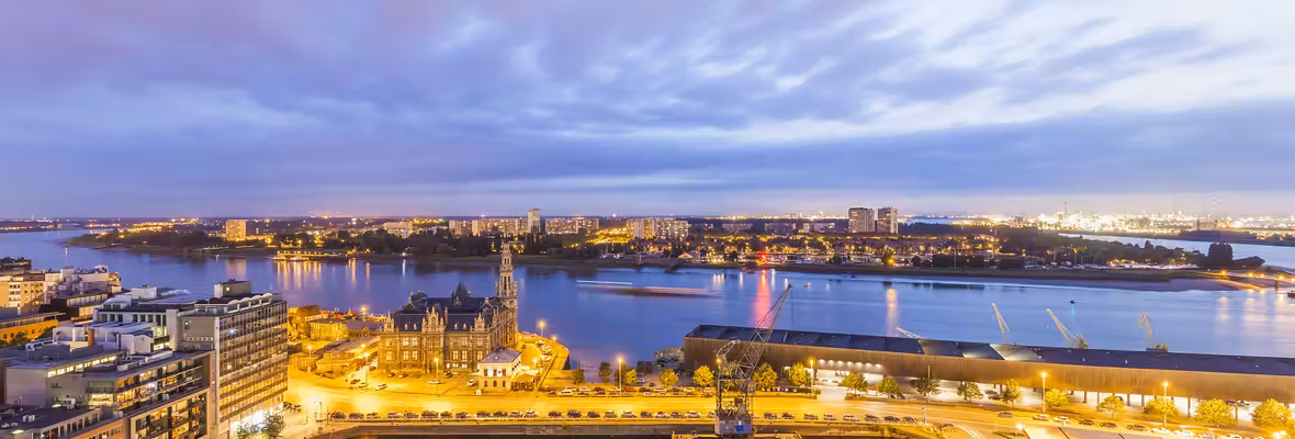 Loty Amsterdam Antwerp
