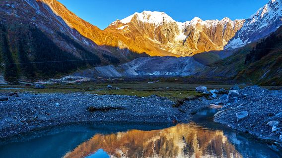 Galongla Snow Mountain