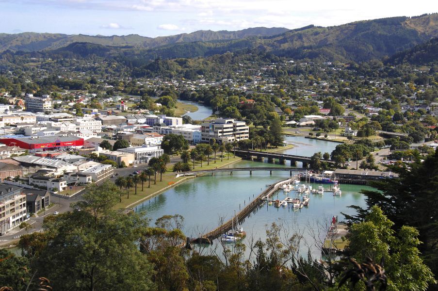 Ontario to Gisborne Flights