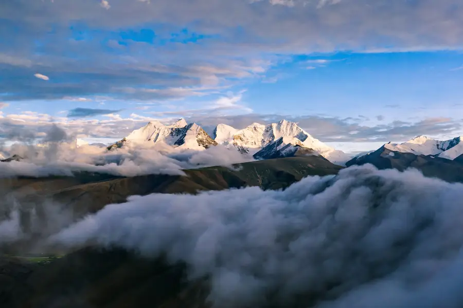 Kulagangri Snow Mountain