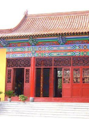 Zuo Mountain Temple (xinghuachanyuan)