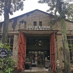 Showroom Cafe User Photo