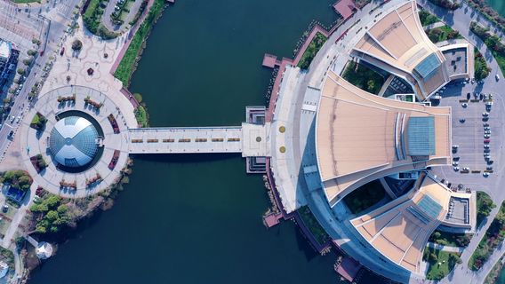 Qianjiang Cao Yu Grand Theatre
