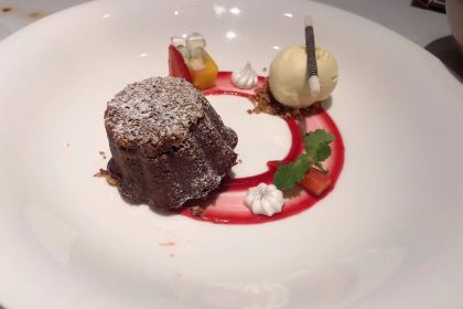 GD Lacto Aroma (vegetarian cafe)