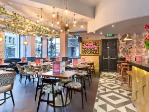 Slug & Lettuce - Leeds Boar Lane