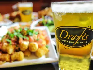 Drafts Sports Bar & Grill