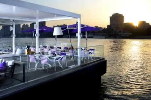 Le Deck