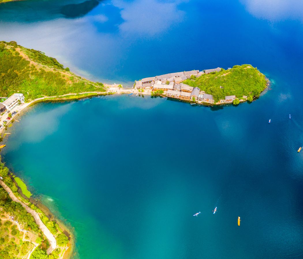 Lugu Lake Goddness Bay Scenic Area