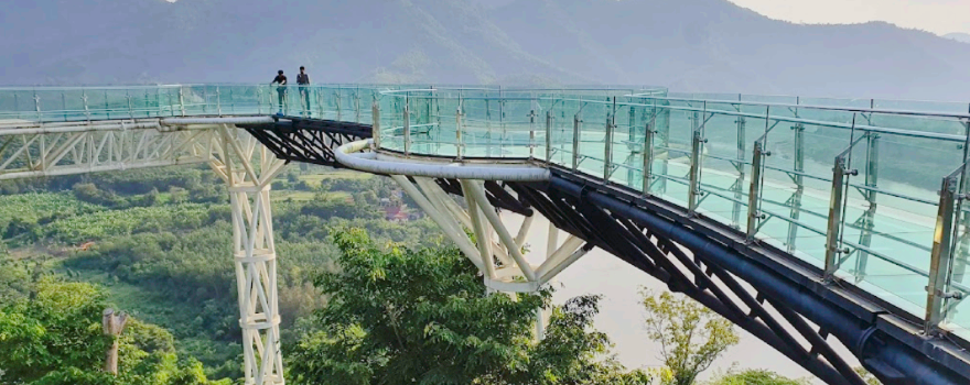 Skywalk Chiang Khan