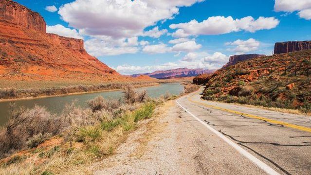 Lions Park and Bike Path Trailhead