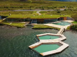 Vök baths