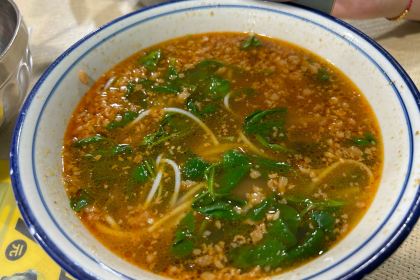 伍号勐混牛撒撇米线店(泼水广场店)