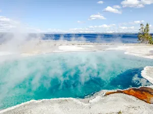 Thumb Geyser