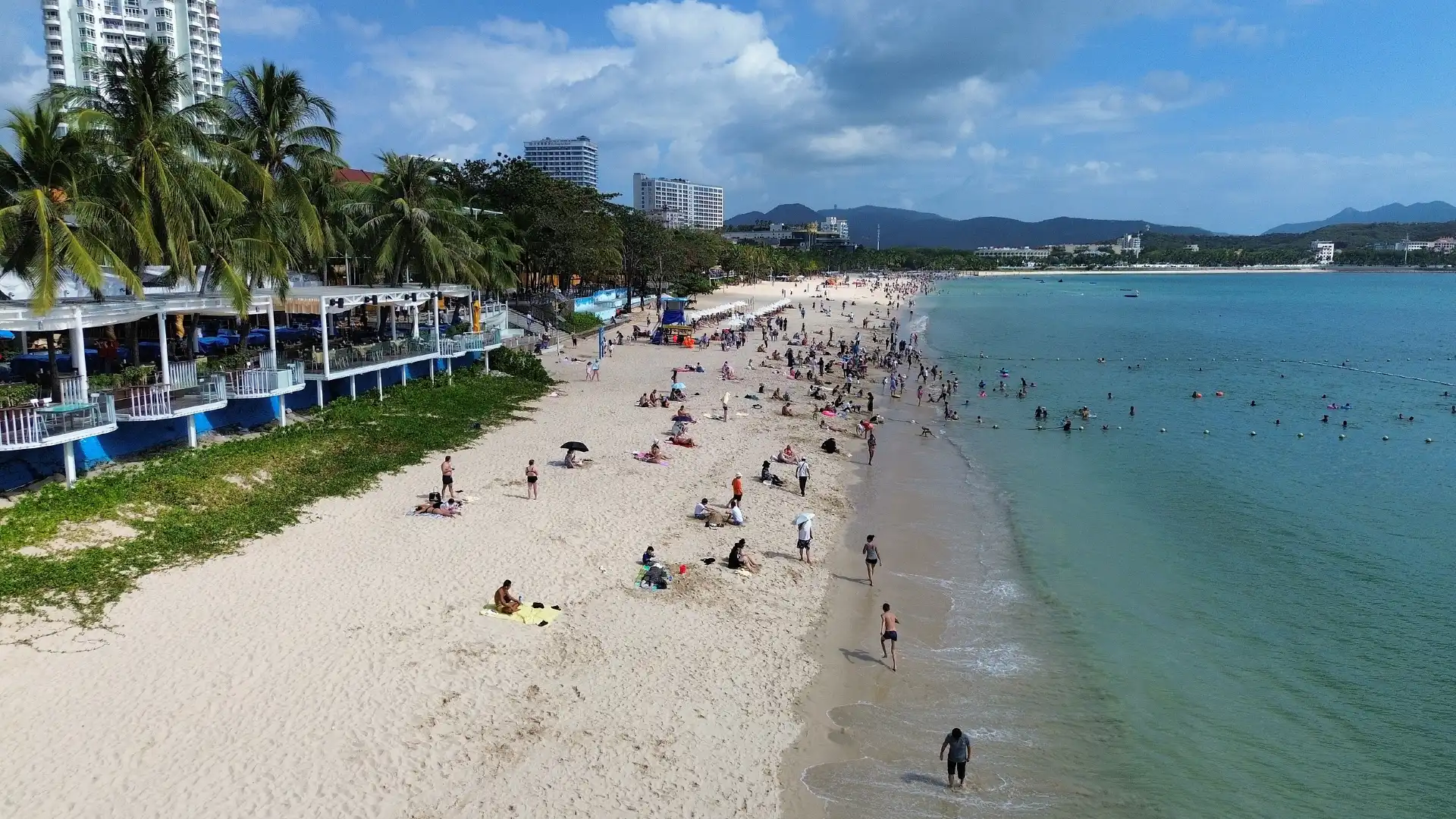 Hotels near Dadonghai Beach