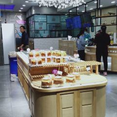 BA LI TIAN TIAN WANG HU CHENG SHANG JIE DIAN User Photo