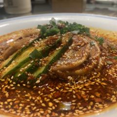 DACHUXIAOGUAN User Photo