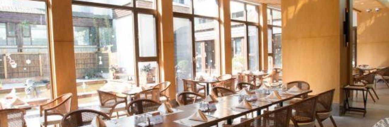 洪雅岷江东湖·瓦屋山居度假酒店餐厅