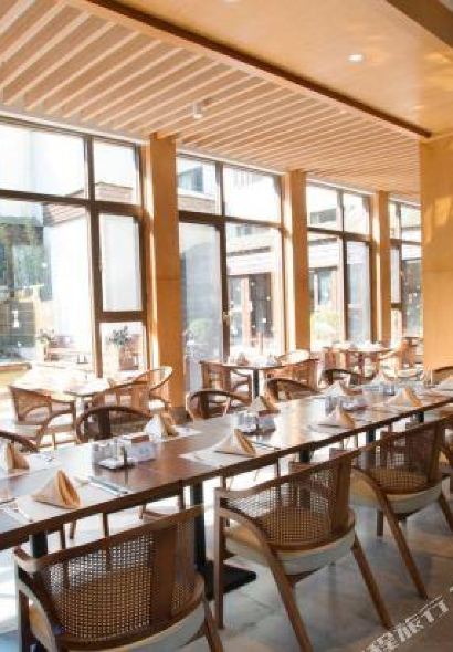 洪雅岷江东湖·瓦屋山居度假酒店餐厅