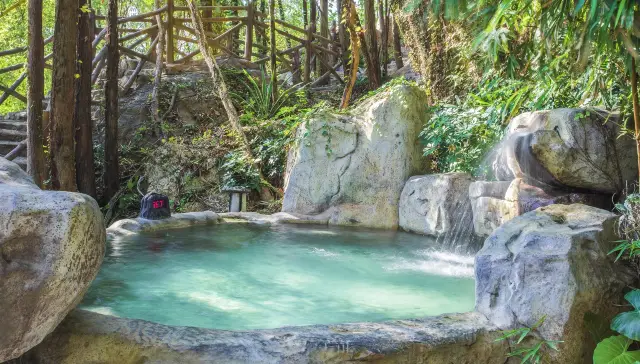 Hot Springs in Heyuan