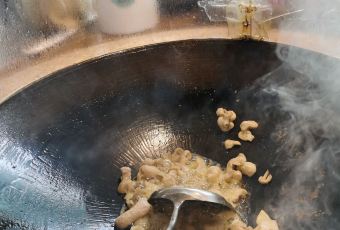 Impression Lao Zao Tai San Xia Pots (Tianmenshan Cableway Store) 여행 사진