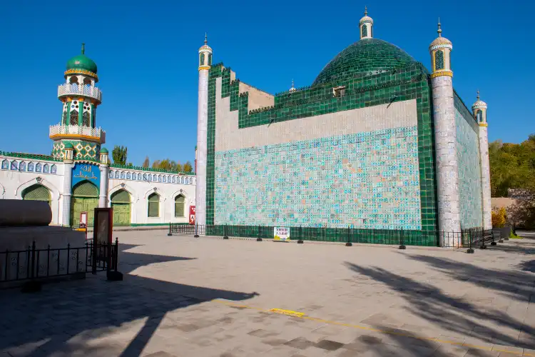 Các khách sạn gần Hui King’s Tomb