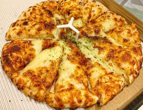 Mother of Pizzas