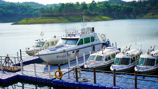 ท่าเรือท่องเที่ยวทะเลคังซัง