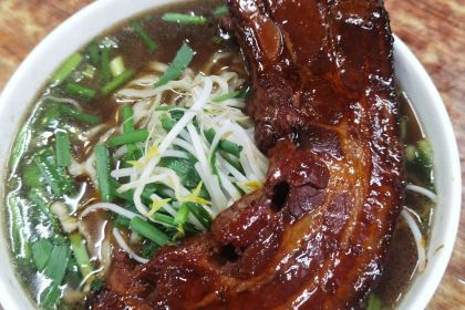 四子面馆镇江锅盖面(凤凰大道店)