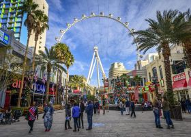 American Airlines(AA) flights from Los Angeles to Las Vegas