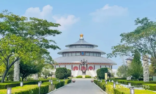 โลกกายกรรมอเนกประสงค์ของอู๋สะพาน