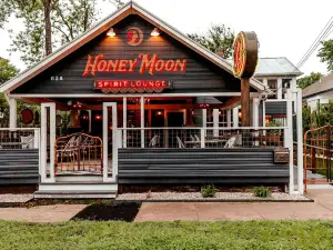 Honey Moon Spirit Lounge