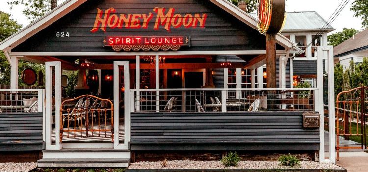 Honey Moon Spirit Lounge