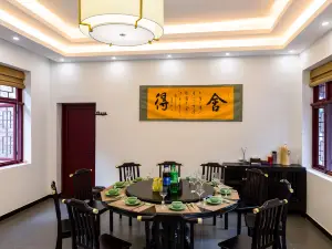 龙泉卿山不负客栈·餐厅